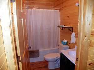 Lakeside Cabin Bathroom