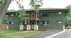 Waters Edge Motel - Front